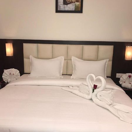 Hotel Anandi Inn Ballia エクステリア 写真