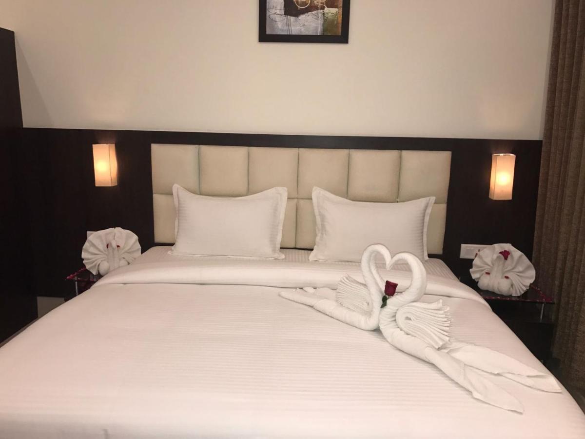 Hotel Anandi Inn Ballia エクステリア 写真