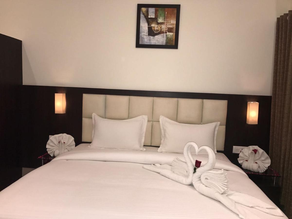 Hotel Anandi Inn Ballia エクステリア 写真